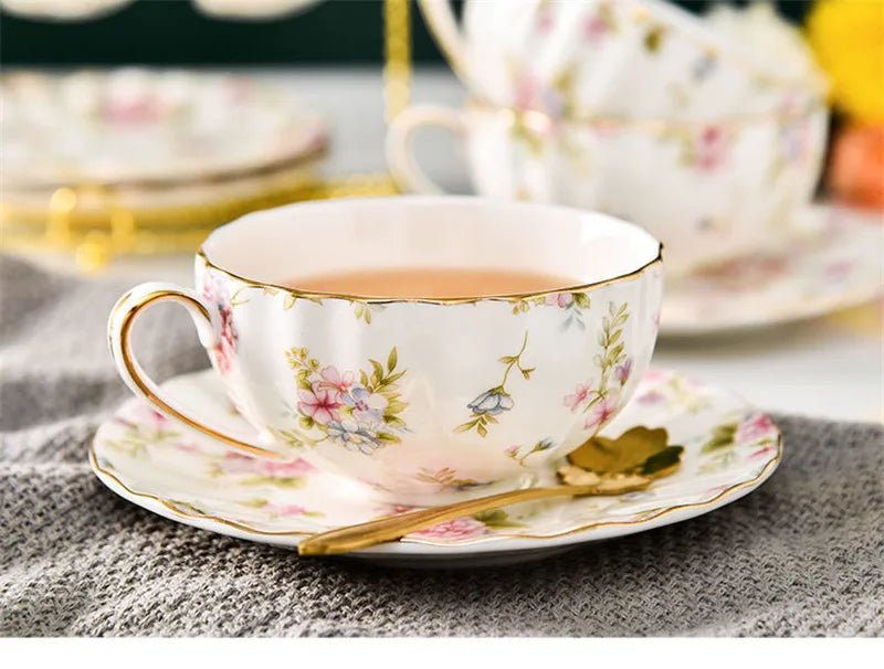 Coffee Cup Saucer Spoon Set Flower Tea Cups Set European Porcelain Cup and Saucer For Coffee Ceramic Cups Mugs Gift - BELMA