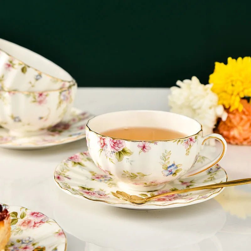 Coffee Cup Saucer Spoon Set Flower Tea Cups Set European Porcelain Cup and Saucer For Coffee Ceramic Cups Mugs Gift - BELMA