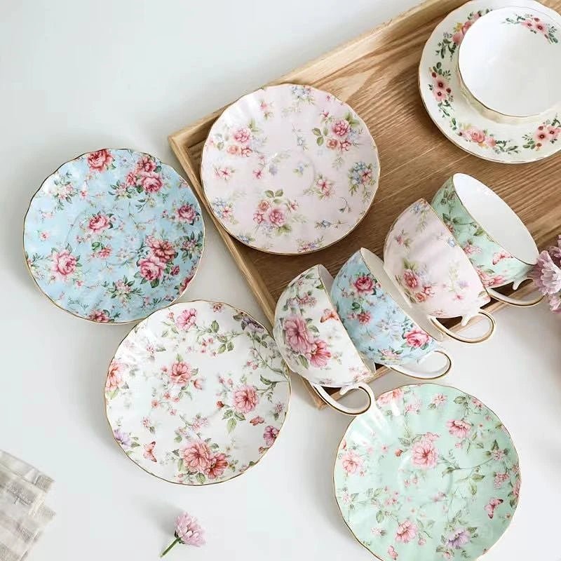 Coffee Cup Saucer Spoon Set Flower Tea Cups Set European Porcelain Cup and Saucer For Coffee Ceramic Cups Mugs Gift - BELMA