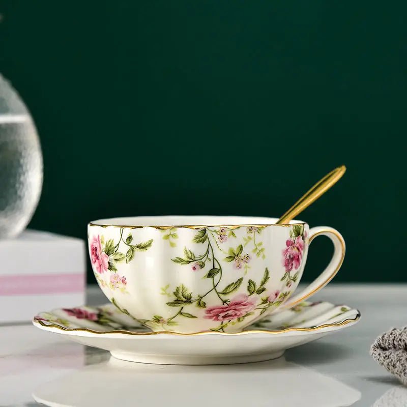 Coffee Cup Saucer Spoon Set Flower Tea Cups Set European Porcelain Cup and Saucer For Coffee Ceramic Cups Mugs Gift - BELMA
