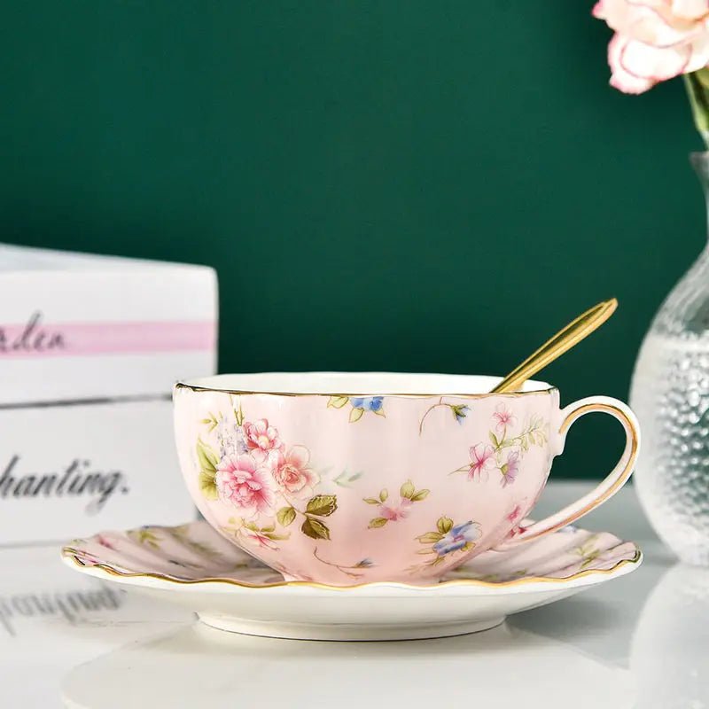Coffee Cup Saucer Spoon Set Flower Tea Cups Set European Porcelain Cup and Saucer For Coffee Ceramic Cups Mugs Gift - BELMA