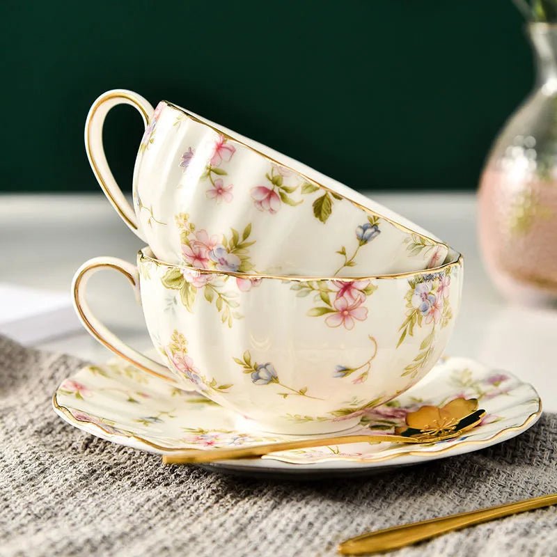 Coffee Cup Saucer Spoon Set Flower Tea Cups Set European Porcelain Cup and Saucer For Coffee Ceramic Cups Mugs Gift - BELMA